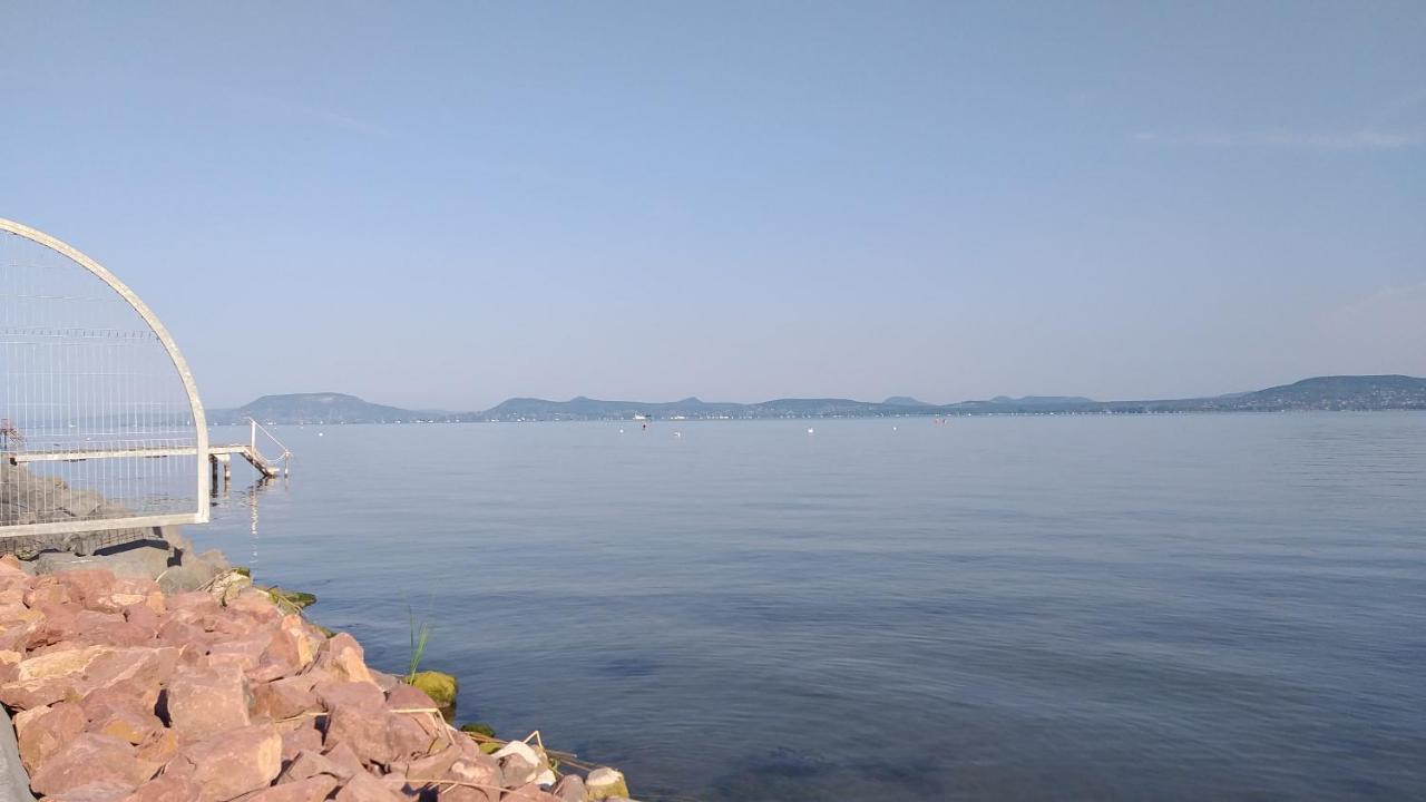 Platán Beach Apartman Balatonboglár Esterno foto