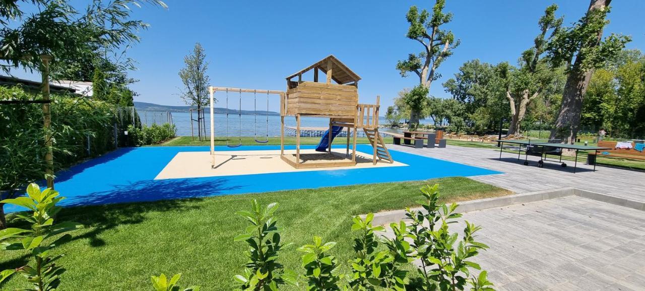 Platán Beach Apartman Balatonboglár Esterno foto