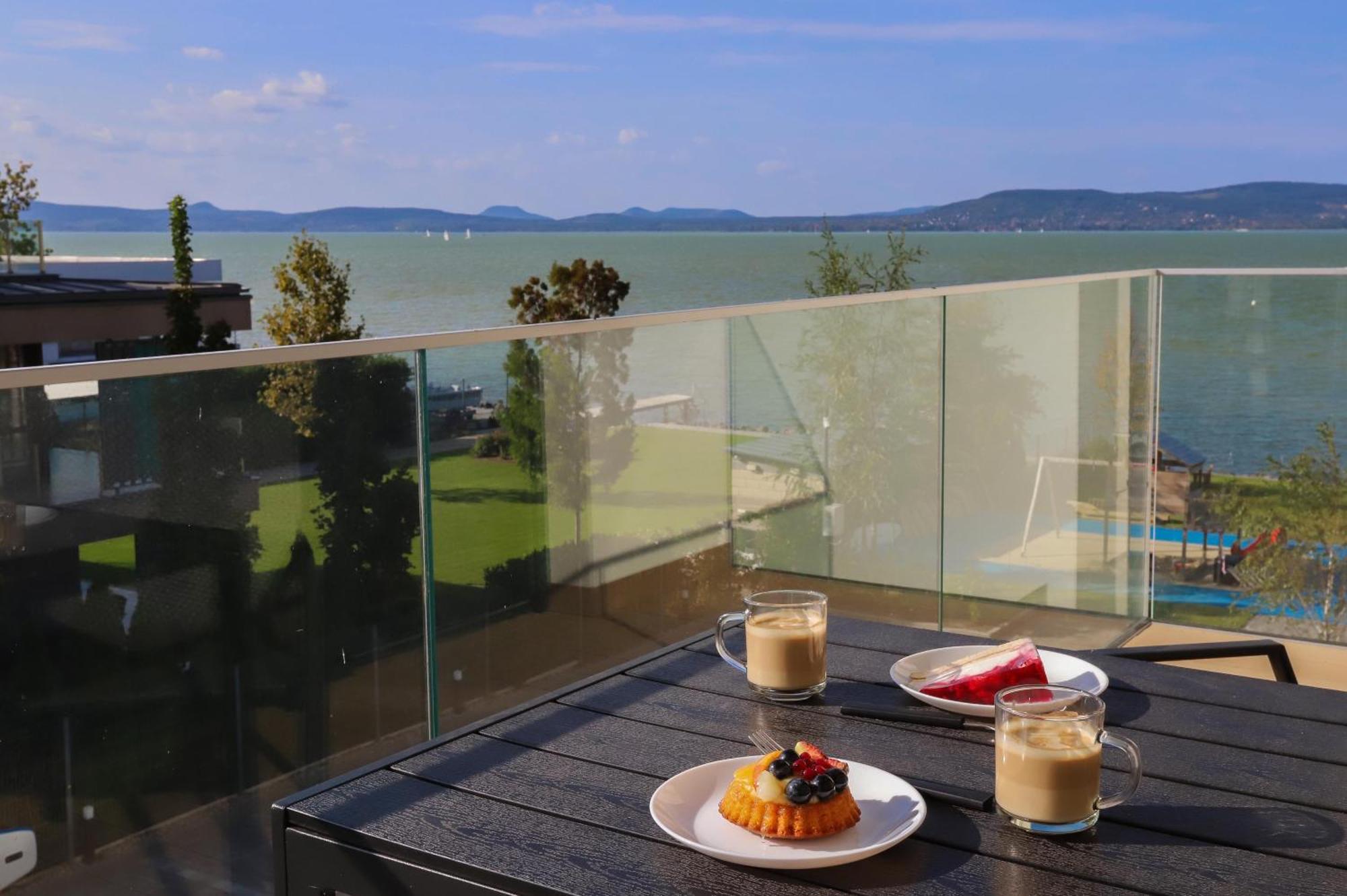 Platán Beach Apartman Balatonboglár Esterno foto